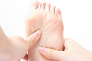 大阪で人気の美容整形外科ガイド：施術内容と料金を徹底比較！